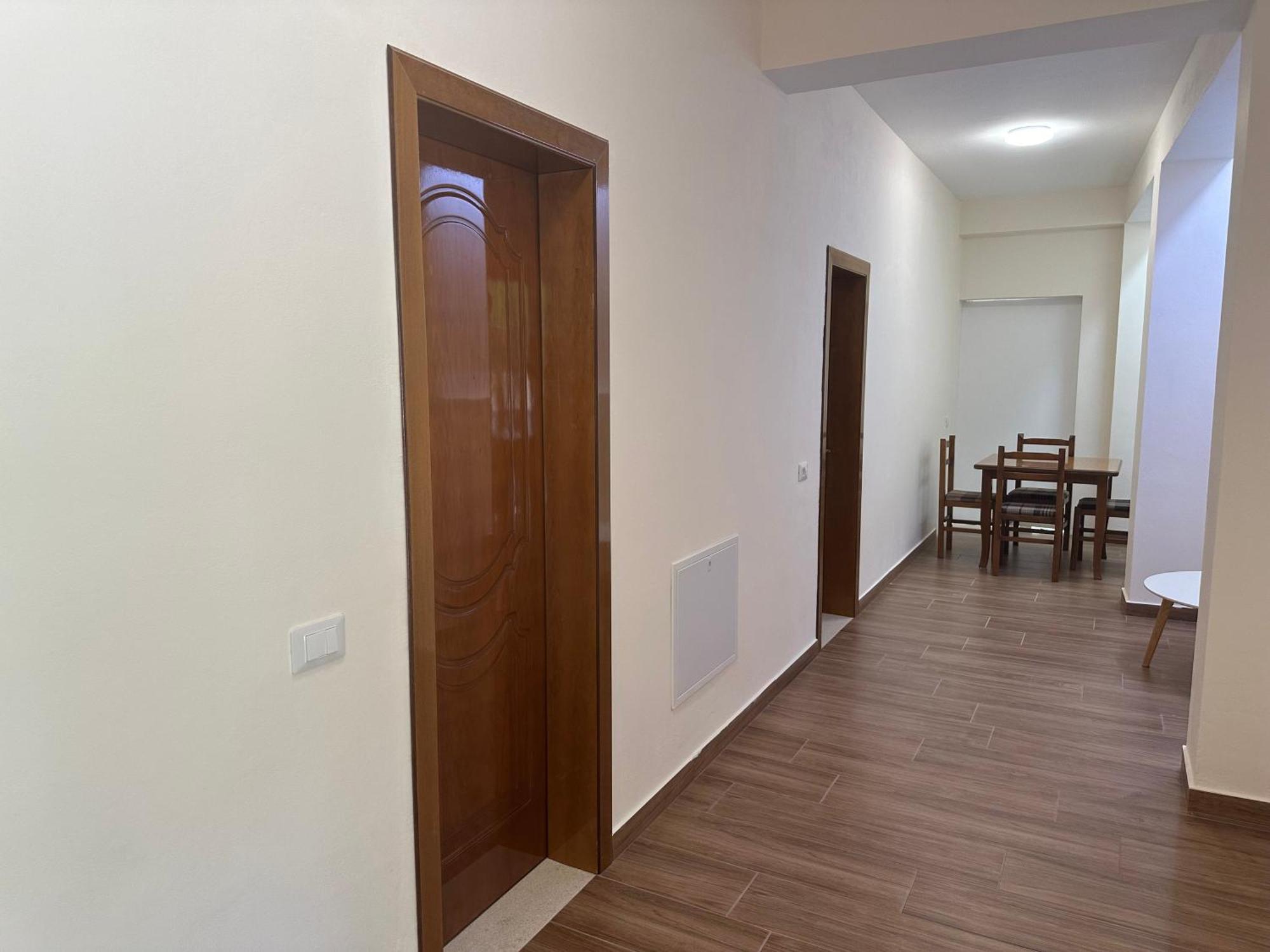 Guni Inn Krujë Exterior foto